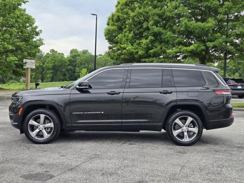 Used 2022 Jeep Grand Cherokee L Limited RWD image 12