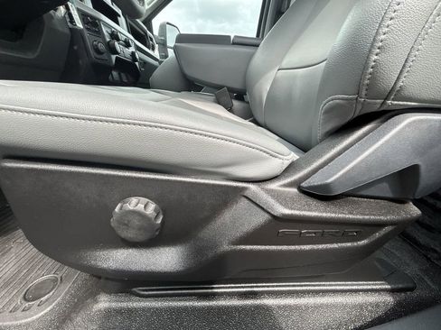 Used 2023 Ford F250 XL w/ XL Chrome Package RWD image 14