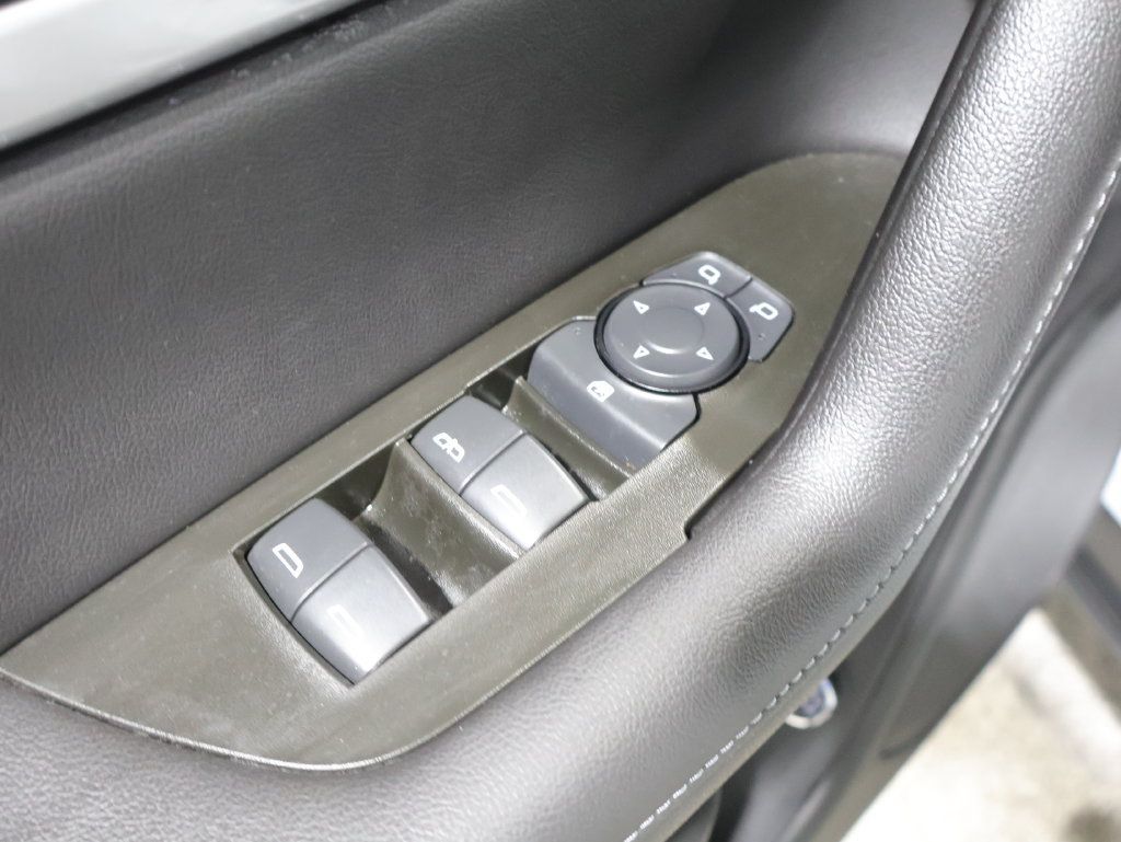 Used 2022 Chevrolet Blazer LT AWD/4WD image 14