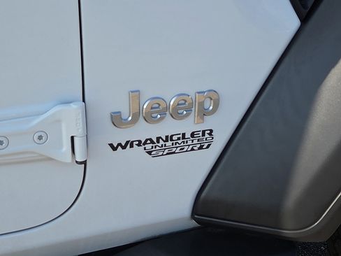 Used 2020 Jeep Wrangler Unlimited Sport S image 7