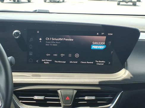 Certified 2024 Buick Encore GX Preferred w/ Comfort Package FWD image 12