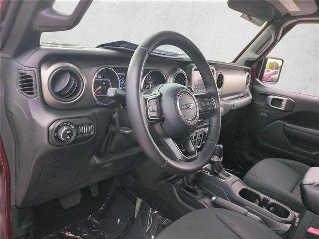 Used 2021 Jeep Gladiator Sport AWD/4WD image 11