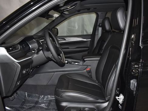 New 2025 Jeep Grand Cherokee Limited w/ Trailer Tow Package image 10