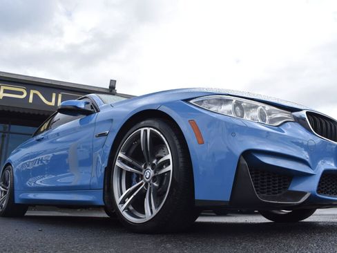Used 2015 BMW M4 Convertible image 7