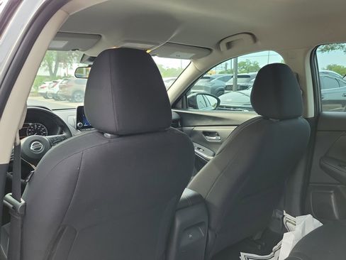 Used 2023 Nissan Sentra SR FWD image 13