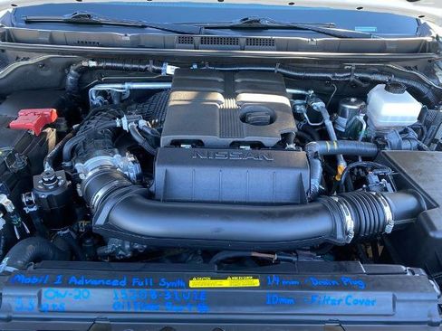 Used 2025 Nissan Frontier PRO-4X image 31