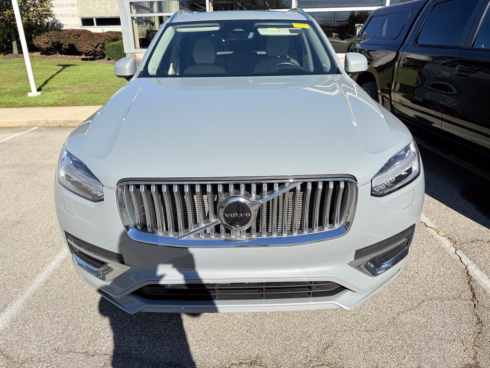 Used 2024 Volvo XC90 T8 Ultimate w/ Protection Package Premier AWD/4WD image 1