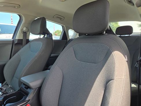 Certified 2025 Kia K4 FWD image 12