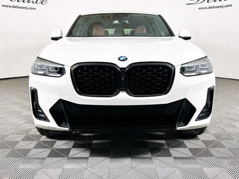 Used 2024 BMW X4 xDrive30i w/ Premium Package AWD/4WD image 2