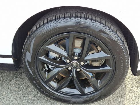 Used 2026 Land Rover Range Rover Velar Dynamic SE image 11