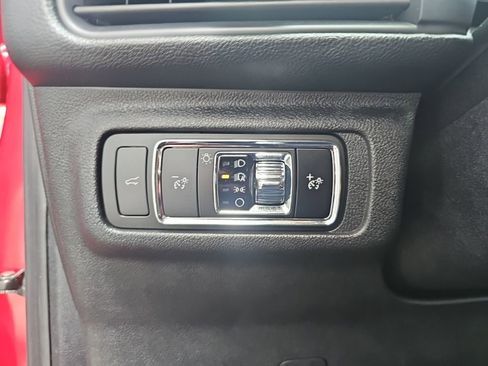 Used 2025 Lincoln Corsair Reserve FWD image 21