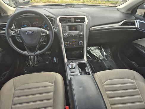 Used 2019 Ford Fusion S FWD image 14