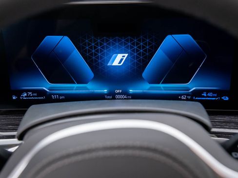 New 2026 BMW X5 xDrive50e w/ M Sport Package image 21