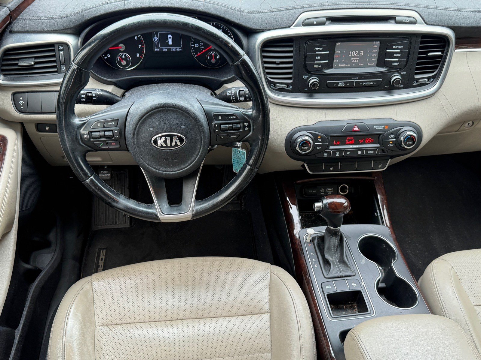 Used 2016 Kia Sorento EX FWD image 16