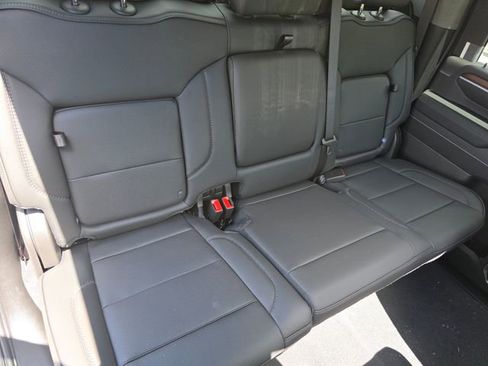 New 2026 GMC Sierra 3500 Denali w/ Denali Reserve Package AWD/4WD image 25