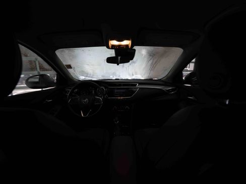 Used 2020 Buick Encore GX Preferred w/ Sport Touring Package image 19