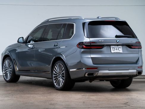 Used 2023 BMW X7 xDrive40i w/ Executive Package AWD/4WD image 5