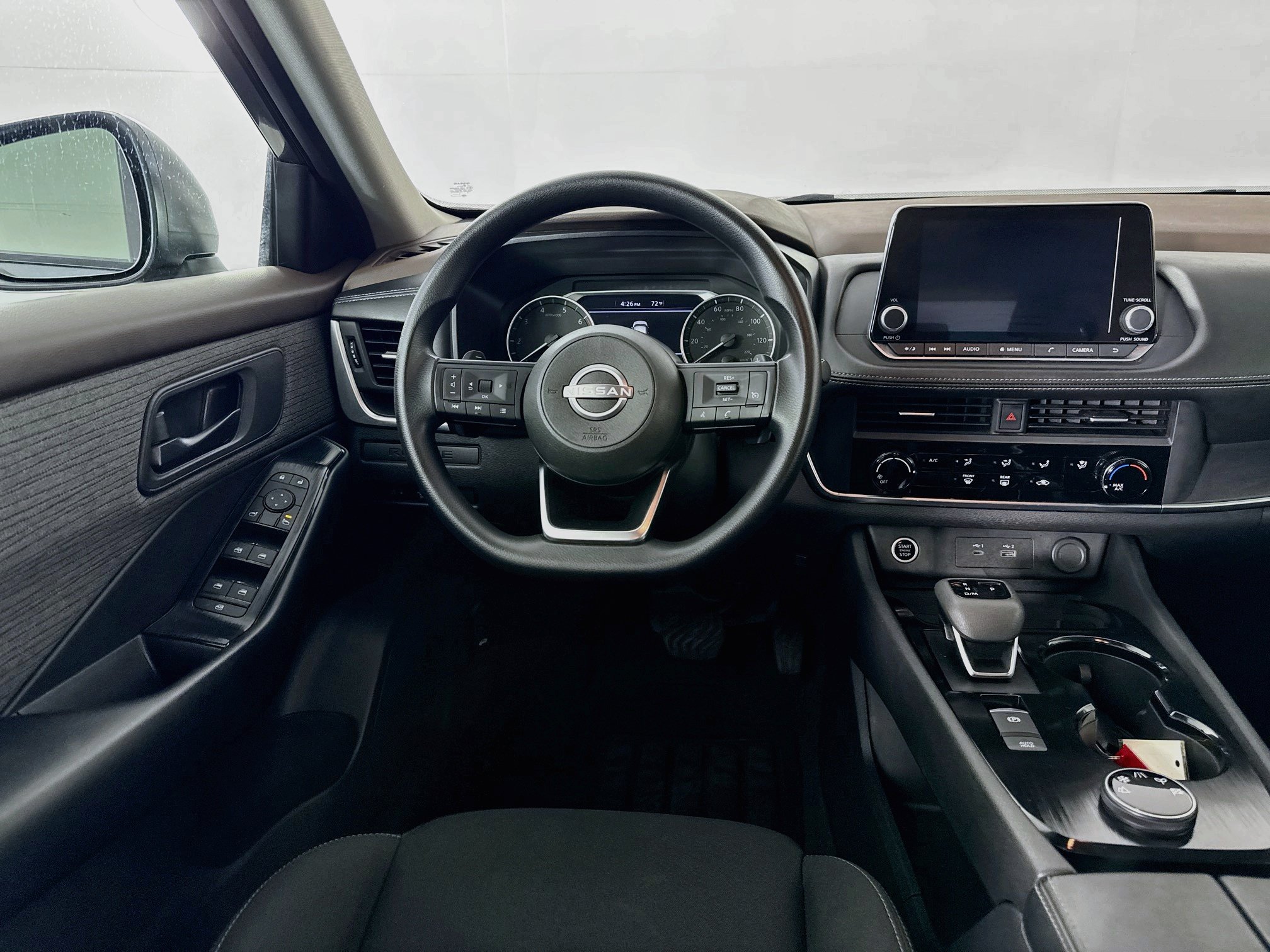 Used 2023 Nissan Rogue S AWD/4WD image 20