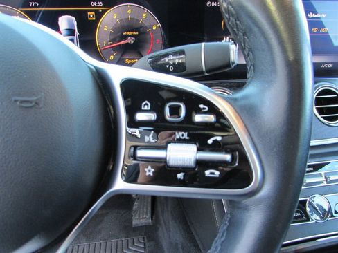 Used 2019 Mercedes-Benz E 300 image 14