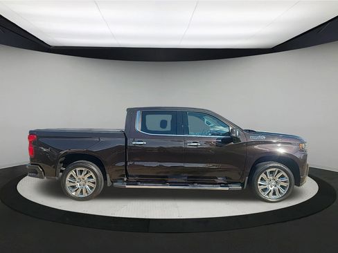 Used 2019 Chevrolet Silverado 1500 High Country w/ High Country Premium Package image 6