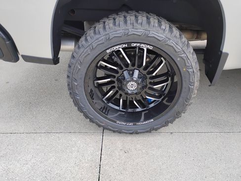Used 2021 Chevrolet Silverado 1500 LT Trail Boss w/ Convenience Package II AWD/4WD image 33