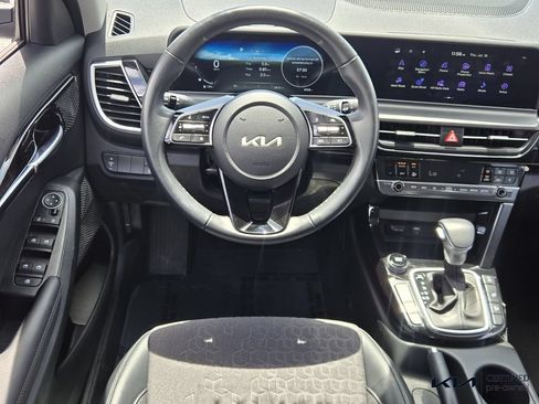 Certified 2025 Kia Seltos X-Line AWD/4WD image 13