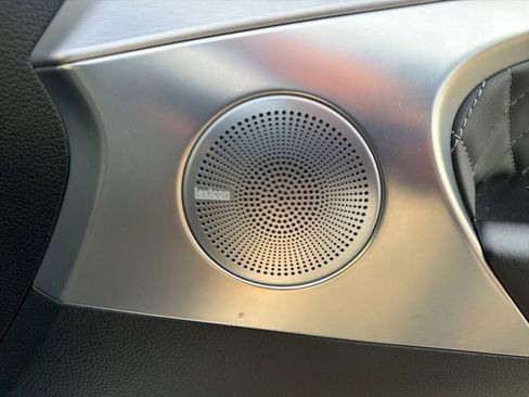 Used 2019 Genesis G70 2.0T Advanced w/ Sport Package image 17