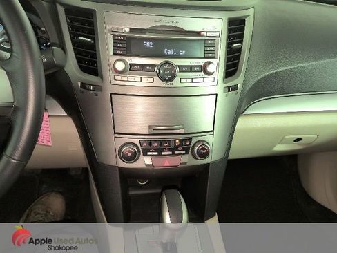 Used 2010 Subaru Outback 2.5i Premium w/ Popular Equipment Group 2C image 20