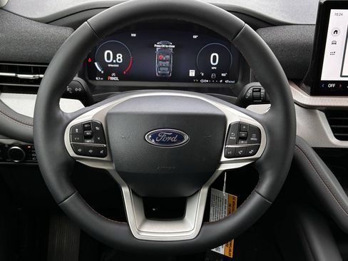 New 2026 Ford Explorer Active RWD image 14