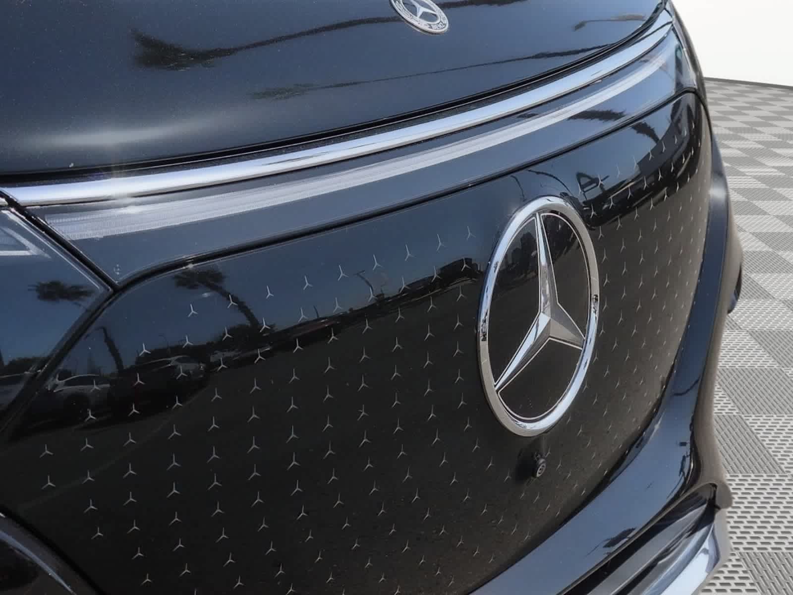 Used 2023 Mercedes-Benz EQS 450+ SUV image 6