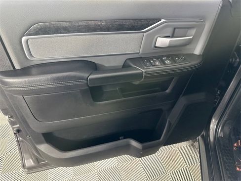 Used 2019 RAM 3500 Big Horn image 18