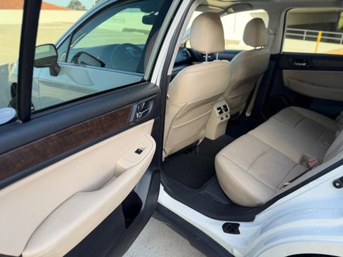 Used 2016 Subaru Outback 3.6R Limited image 21
