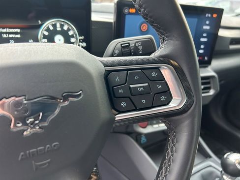 Used 2025 Ford Mustang GT RWD image 16