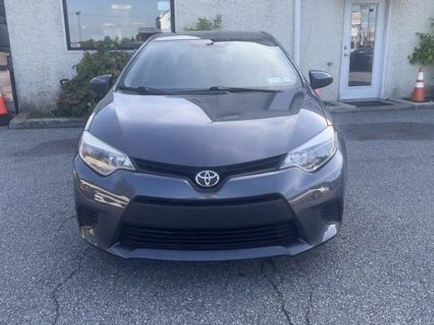 Used 2014 Toyota Corolla LE FWD image 2