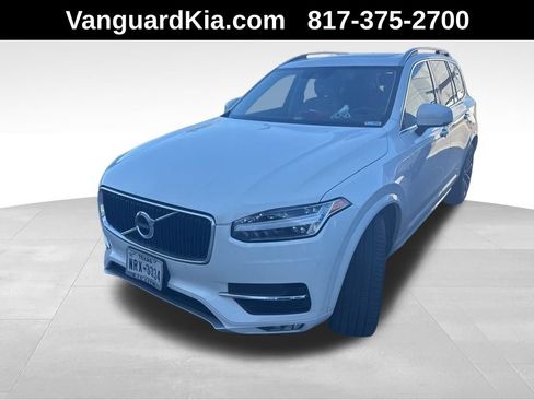 Used 2019 Volvo XC90 T5 Momentum w/ Multimedia Package image 1