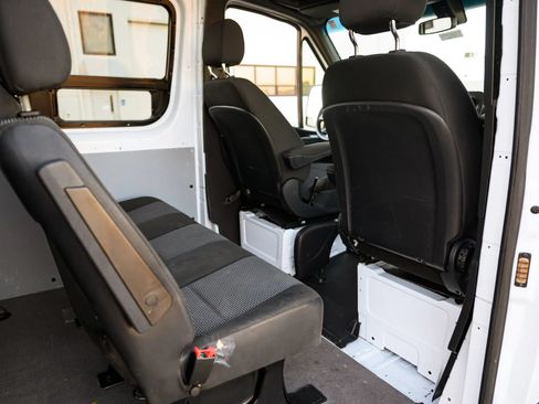 Used 2021 Mercedes-Benz Sprinter 3500 image 37