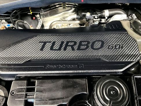 Used 2025 Hyundai Kona Limited image 31