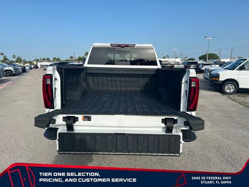 Used 2024 GMC Sierra 2500 Denali w/ Denali Reserve Package AWD/4WD image 10