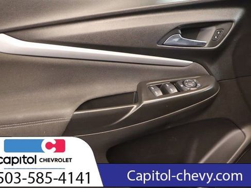 Used 2023 Chevrolet Bolt EUV LT w/ Redline Edition FWD image 11