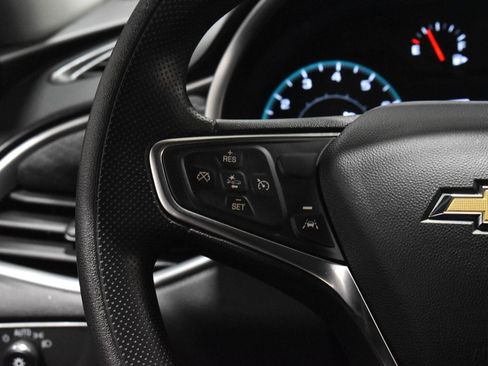Used 2025 Chevrolet Malibu LT FWD image 7