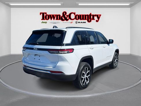 Certified 2024 Jeep Grand Cherokee Limited image 5