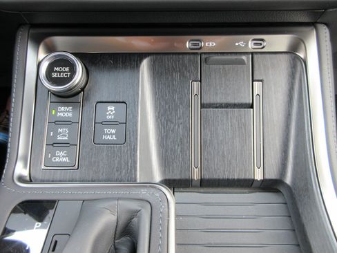 Used 2026 Lexus GX 550 AWD/4WD image 46