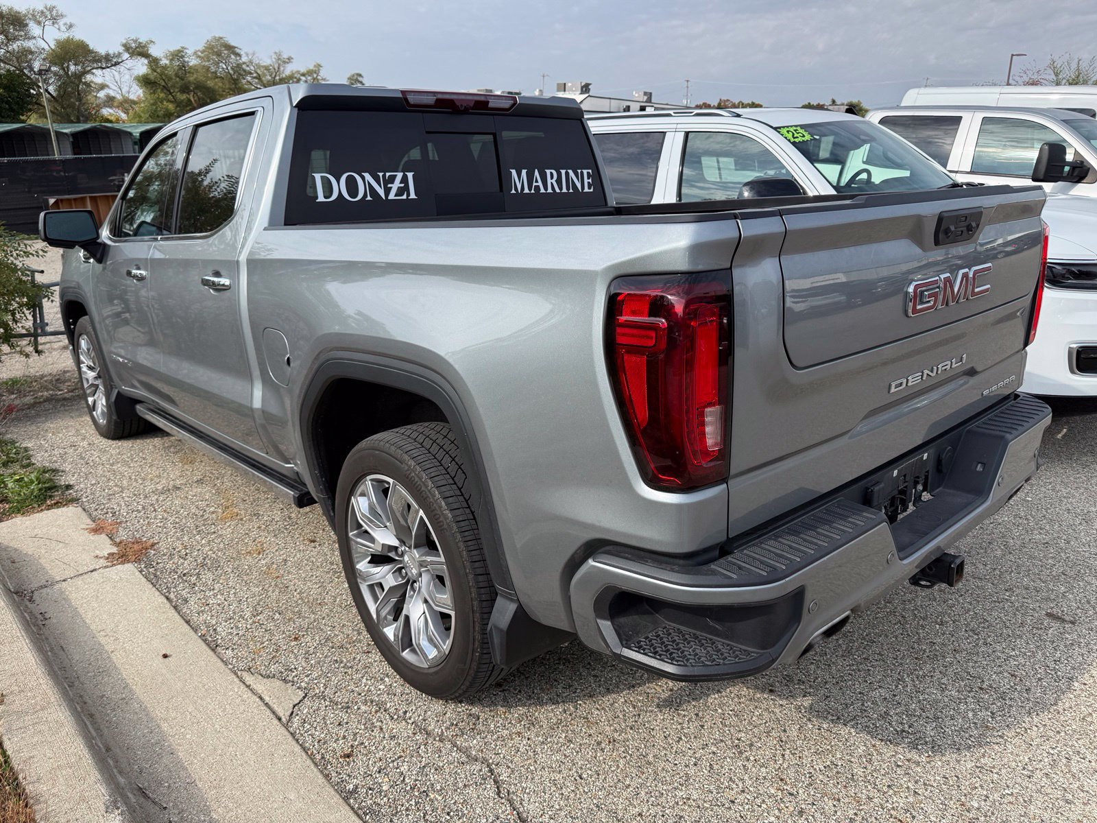 Used 2024 GMC Sierra 1500 Denali w/ Denali Reserve Package AWD/4WD image 4