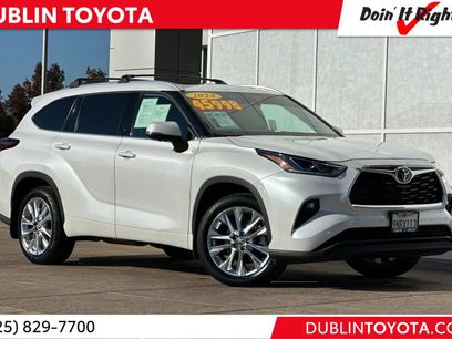 Used 2024 Toyota Highlander Limited