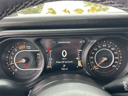 Used 2026 Jeep Wrangler Willys image 6