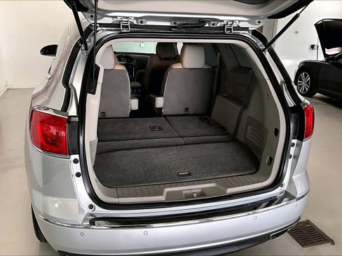 Used 2015 Buick Enclave Leather FWD image 16