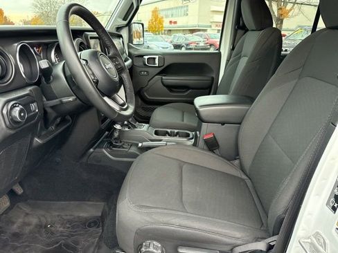 Used 2023 Jeep Wrangler Sport S image 22