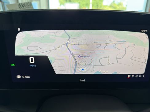 New 2026 Chevrolet Traverse LT image 13