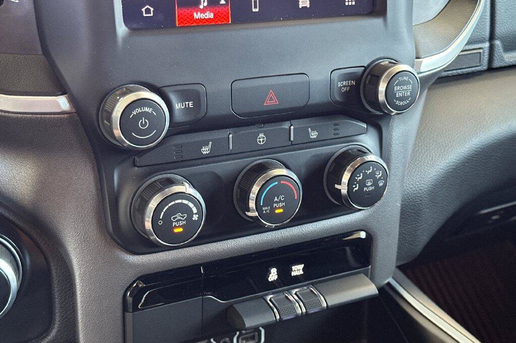 Used 2023 RAM 1500 Big Horn AWD/4WD image 19