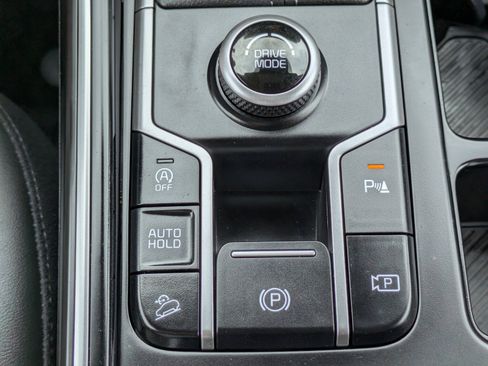 Certified 2024 Kia Sorento S w/ Panoramic Sunroof Package FWD image 28